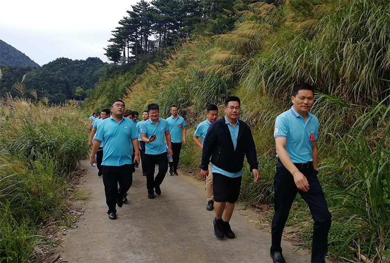 1599529469547689.jpg q077.jpg